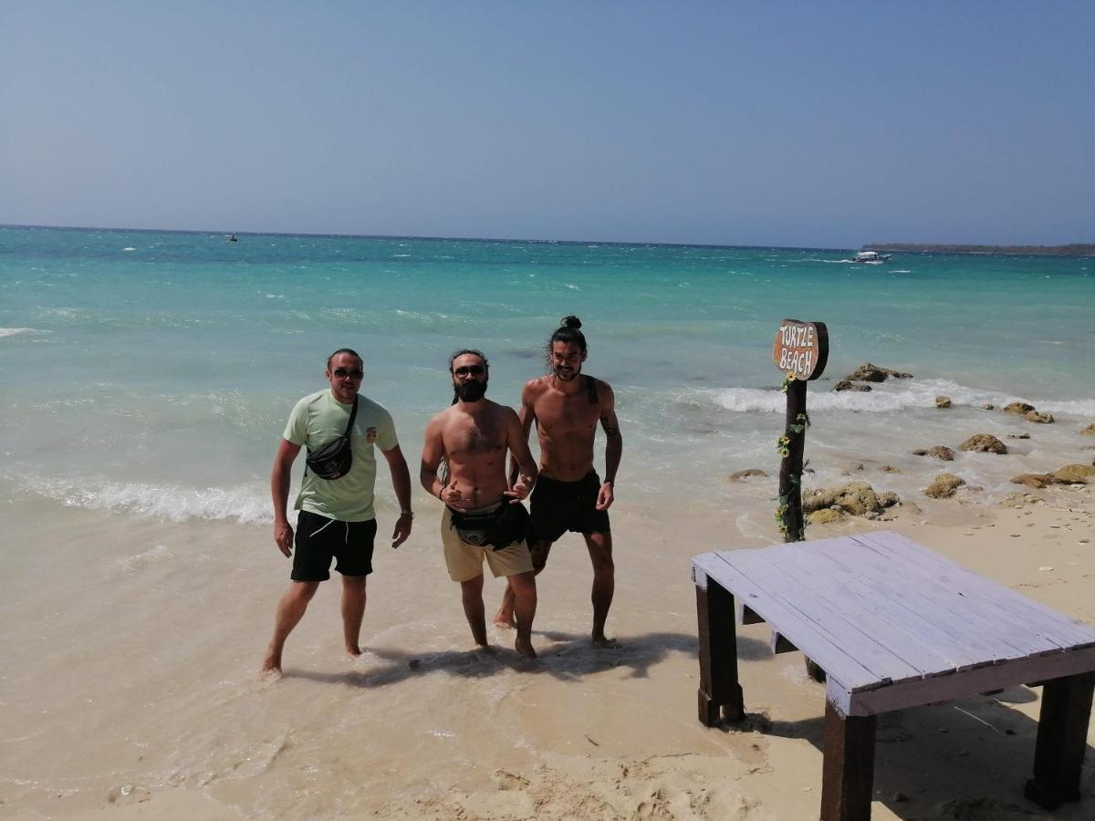 פלאיה בלנקה Playa Tortuga Cabana מראה חיצוני תמונה